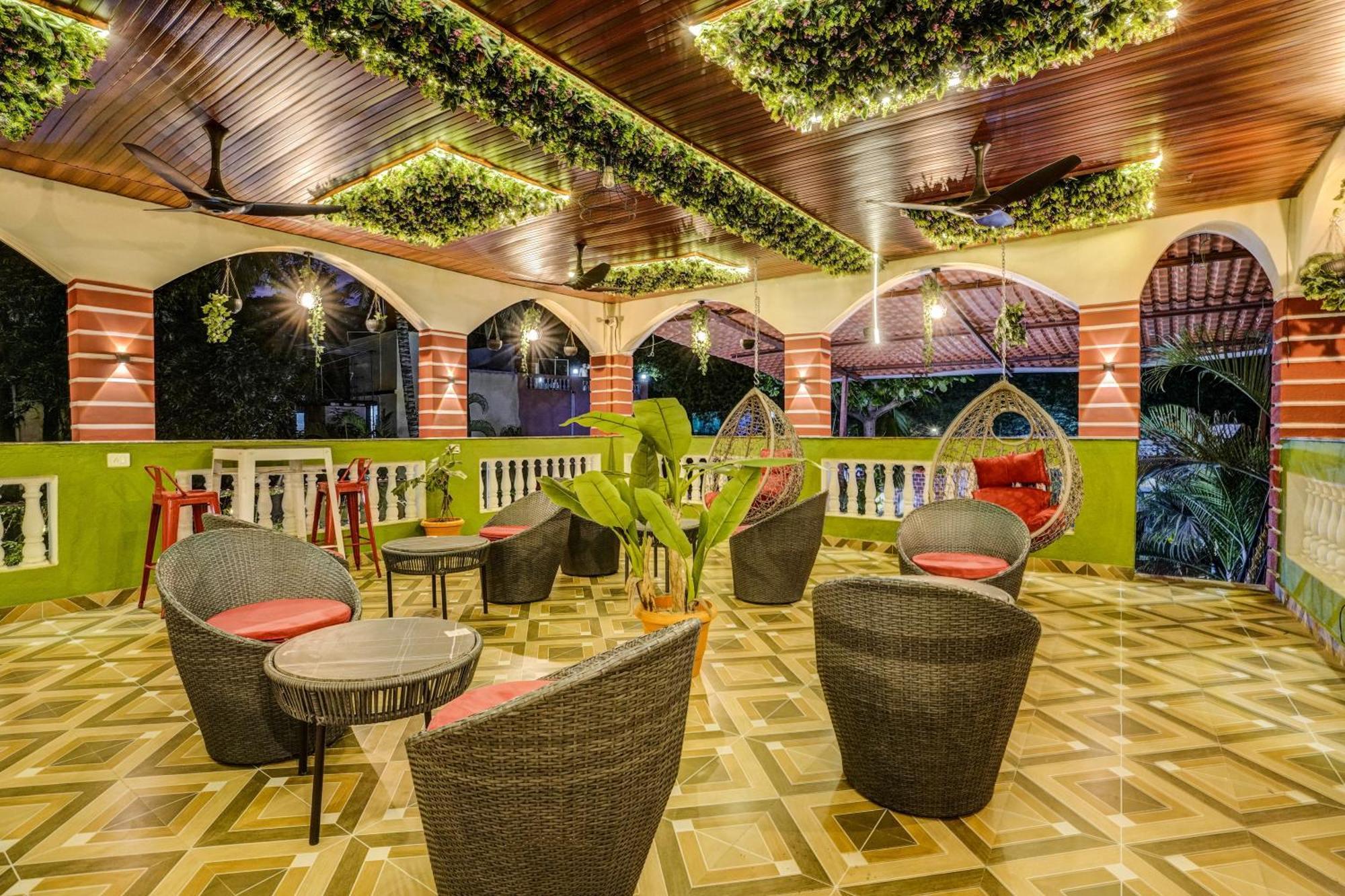 Collection O Palm Springs Beach Resort Mumbai Exterior photo